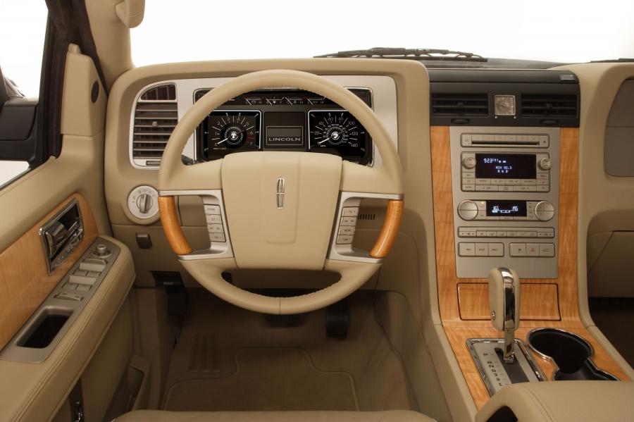  Lincoln Navigator 2006 года  (фото 69 из 82)